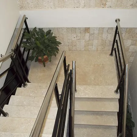 Bellamar Hotel 2*